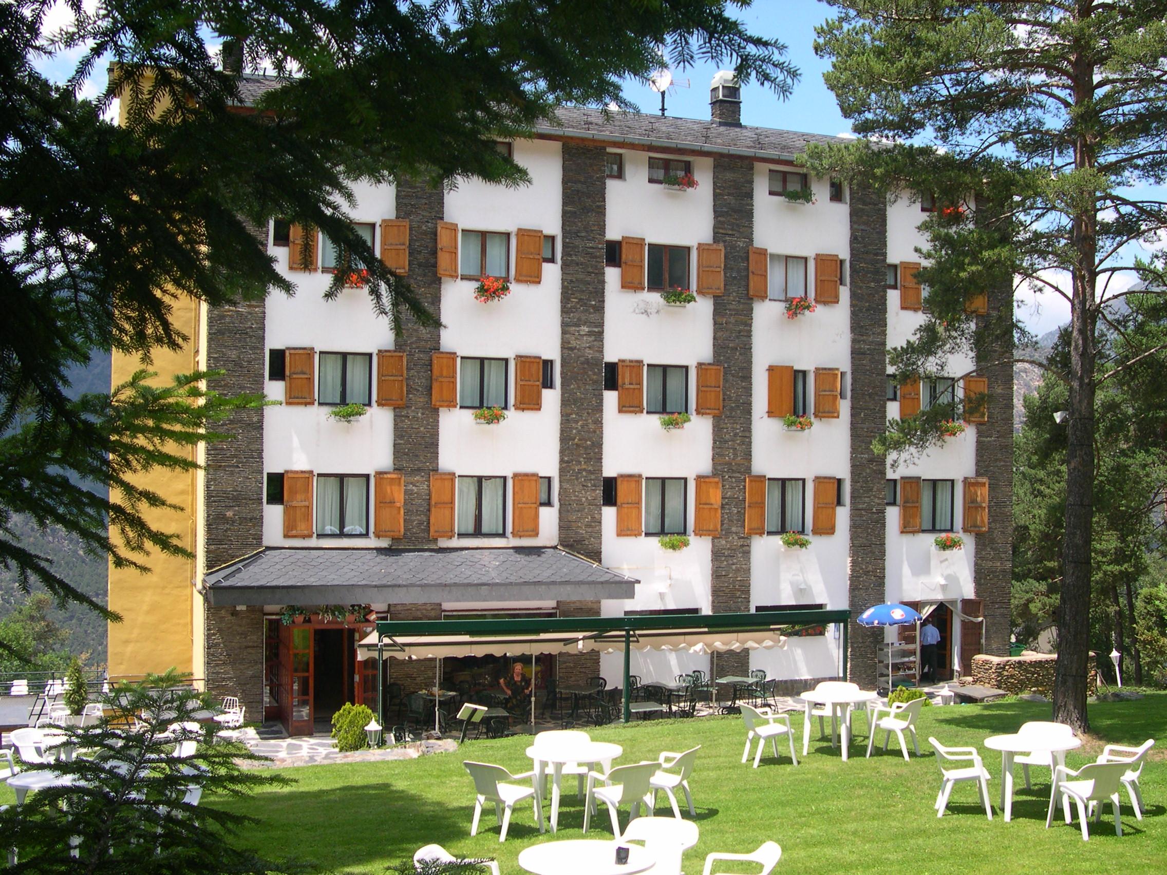 Coma Bella Hotel Sant Julia de Loria Bagian luar foto
