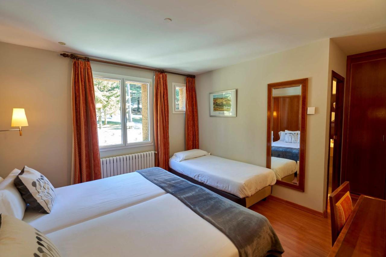Coma Bella Hotel Sant Julia de Loria Bagian luar foto